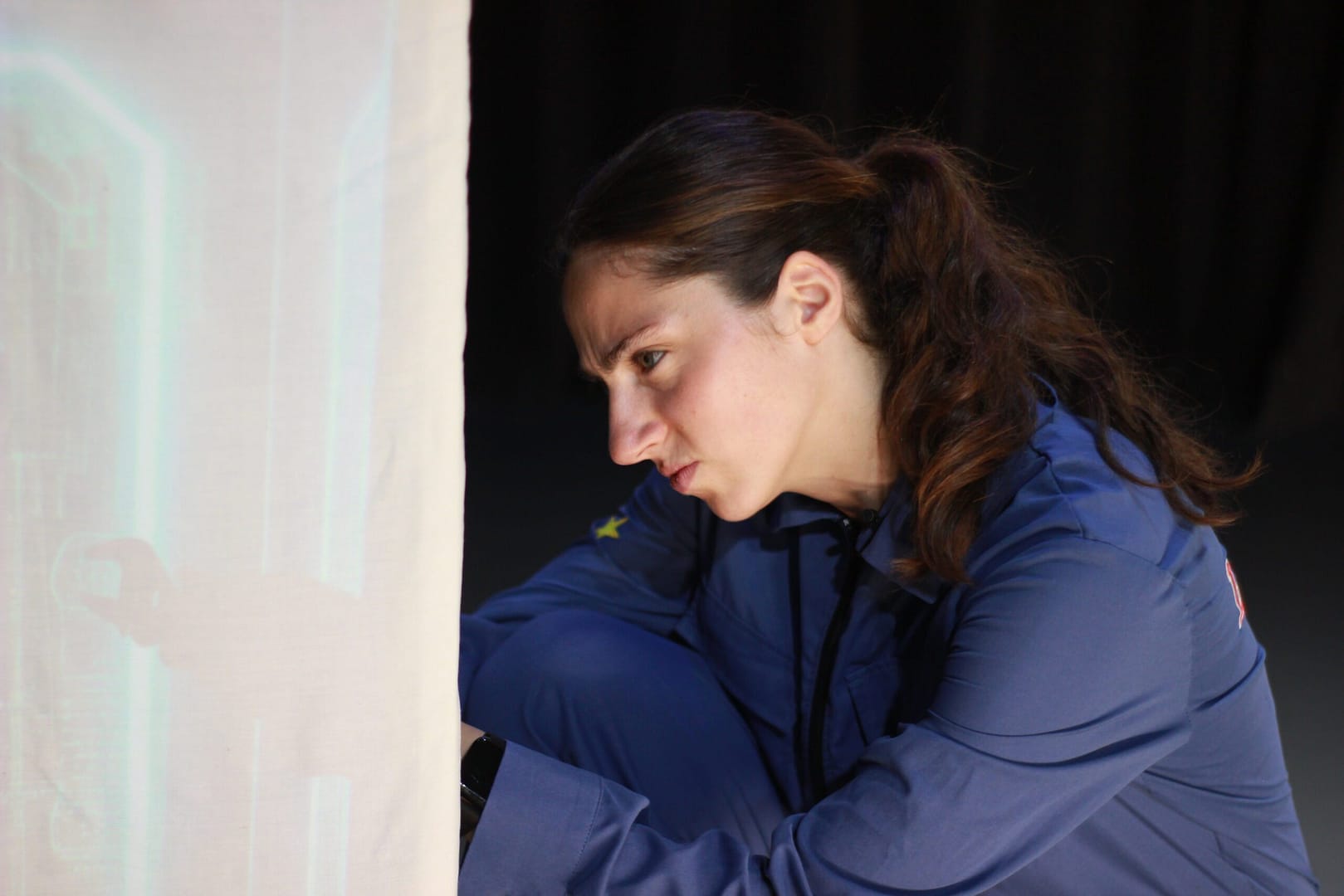 comedia de teatro para primaria - stuck in orbit - joyful education